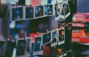 Collectie van Polaroid foto's om het belang van SEO afbeeldingen te benadrukken